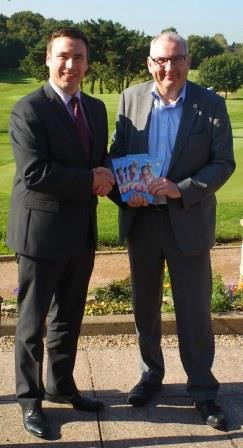 Insurance Broker finds a Grand way of supporting local charities